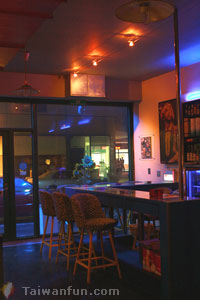 Crossroads Pub