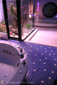 �دǤ��u�O Motel 