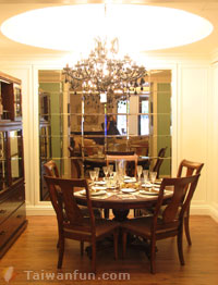 Carnation American Furniture