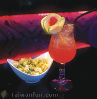 Laku Restaurant / Bar