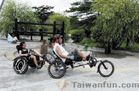 The Luxurious New Ride--Recumbent Tricycles