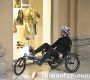 The Luxurious New Ride--Recumbent Tricycles