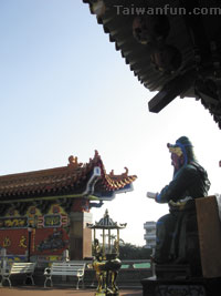 A Tour of Taichung Temples