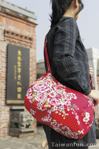 Entering a Hall of History: Stories from the Past and PresentThe Hakka People in Dongshi