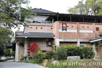 Entering a Hall of History: Stories from the Past and PresentThe Hakka People in Dongshi