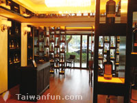  Gallery: Cigar Whisky & Design