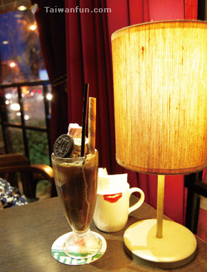 Corner Cafe