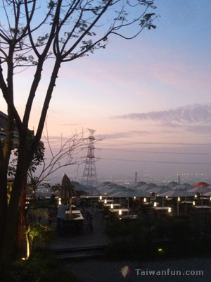 Skyline Cafe & Pizzeria